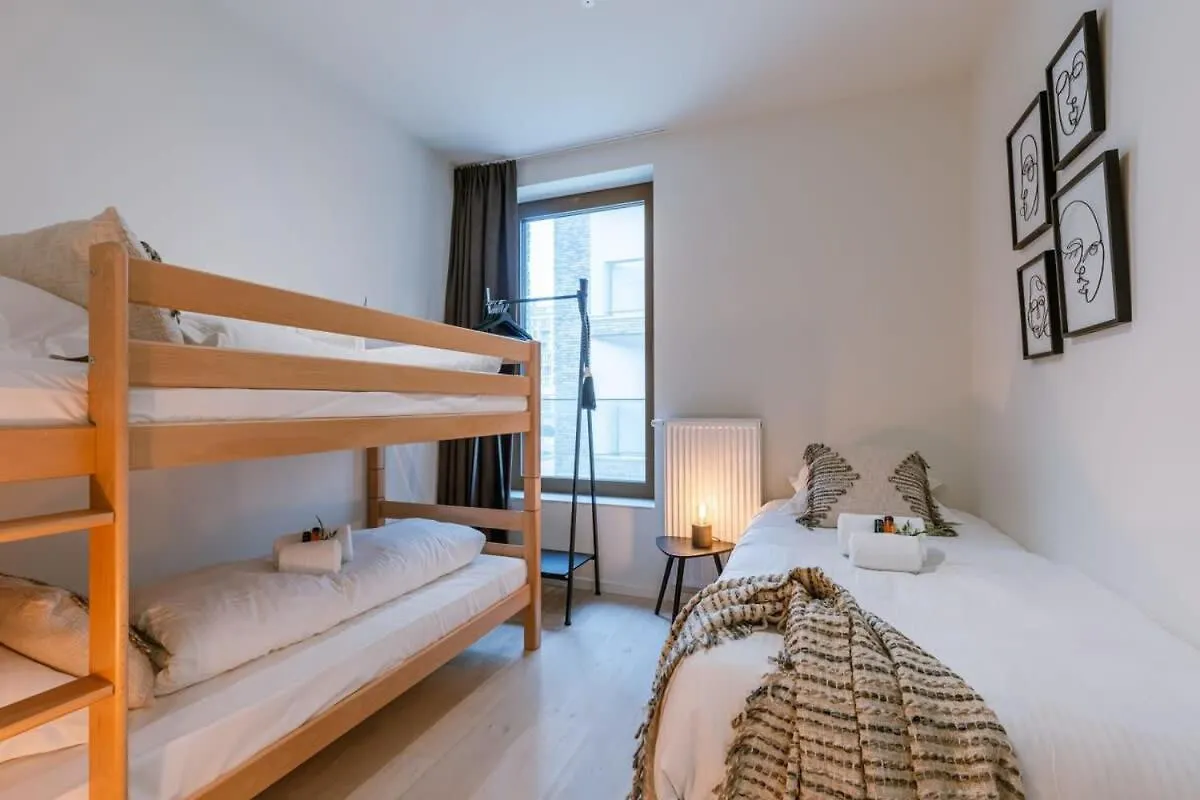 Huswell - Beautiful Apartment With Parking Close To The Sea Ostend Belgium